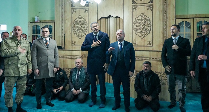 Hakkari Valisi Çelik’ten Dayan Ailesine Taziye Ziyareti