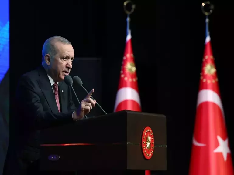Cumhurbaşkanı Erdoğan: Geleceğimiz açısından alarm zilleri çok yüksek sesle çalıyor