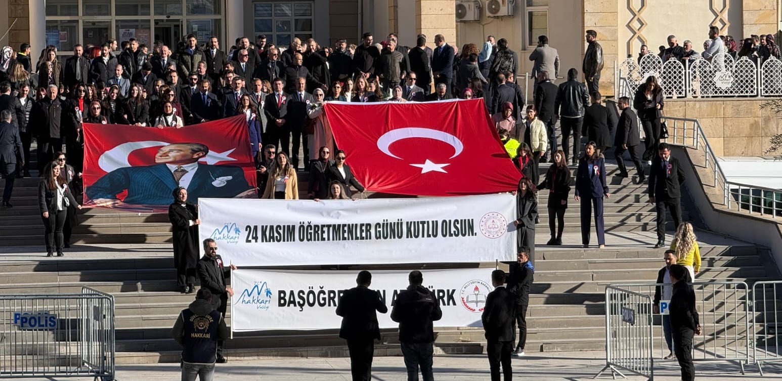 Hakkari’de 24 Kasım Öğretmenler Günü Kutlandı