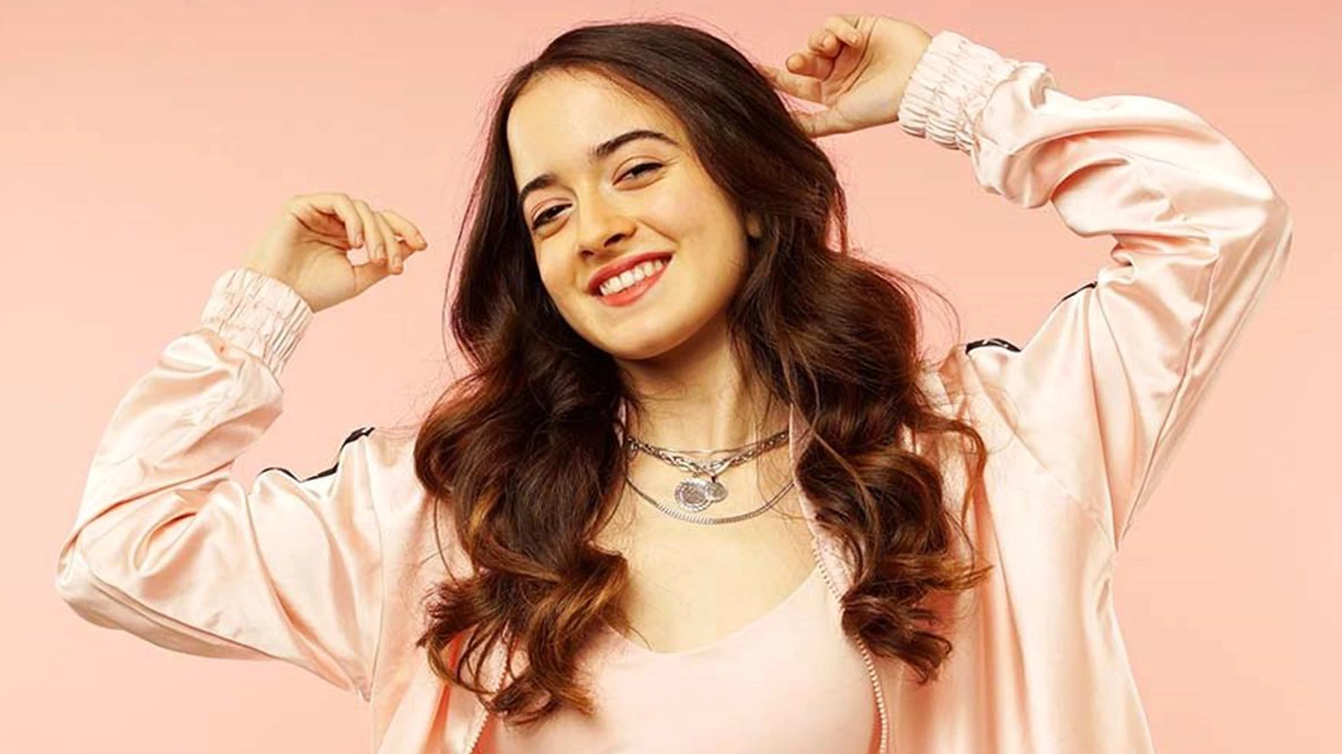 Melis Fis Hakkari’de Sahneye Çıkıyor