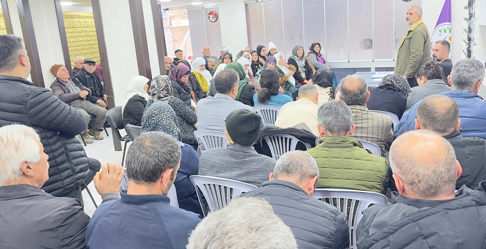 DEM Parti Hakkari İl Örgütü, Barış Anneleri ile Bir Araya Geldi