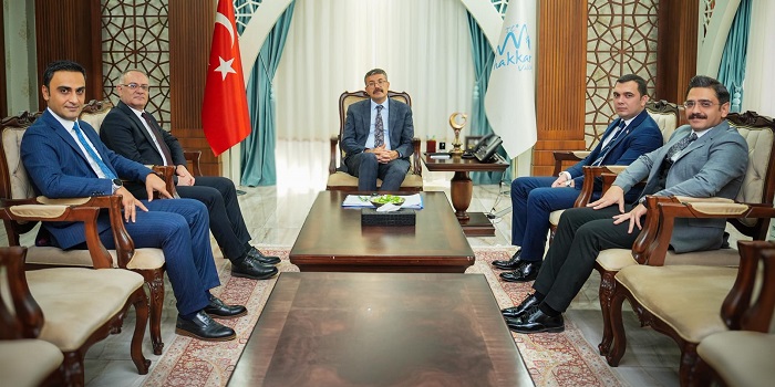 Vali Çelik, Ziraat Bankası Yöneticilerini Makamında Ağırladı