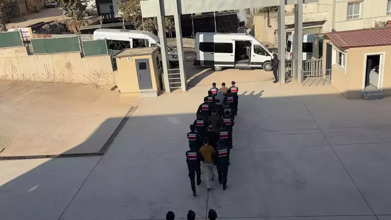 Tefeci operasyonu: 17 tutuklama