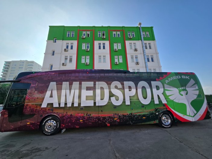 DTSO, Amedspor’a 22 milyon TL değerinde otobüs hediye etti