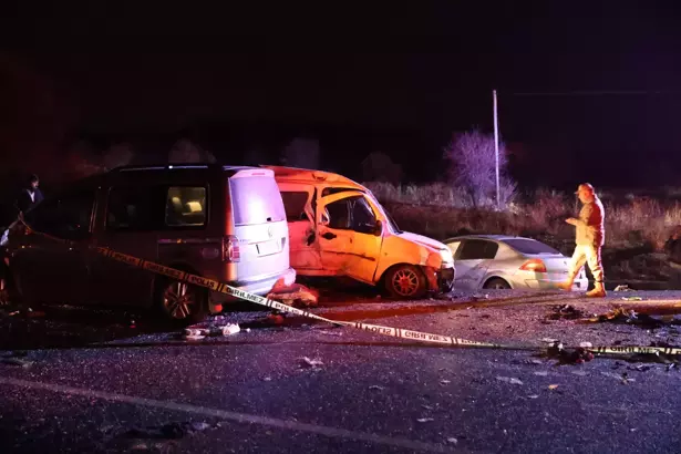 Acı haber: 4 kişi öldü, 5 kişi yaralandı