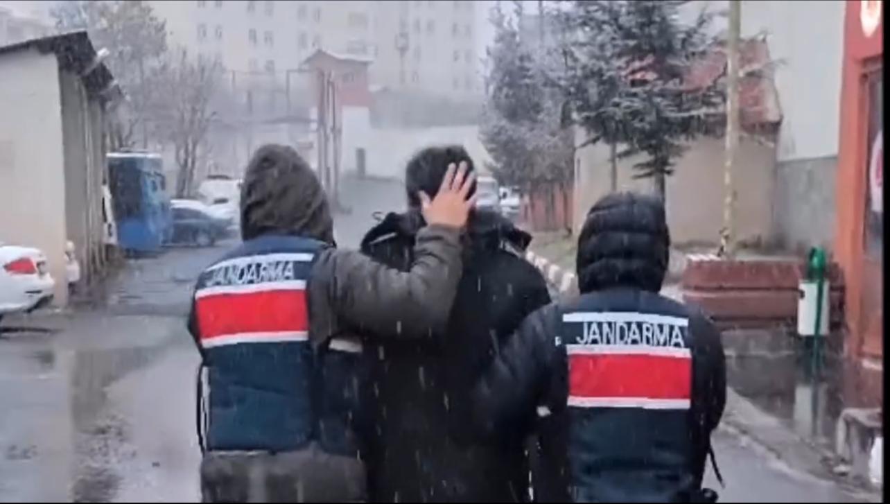 Hakkari’de Aranan İki Hükümlü Yakalandı (VİDEO)