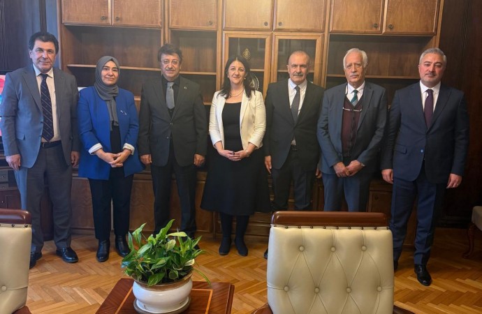 DEM Parti ve Ak Parti milletvekilleri Van sorunları için bir araya geldi