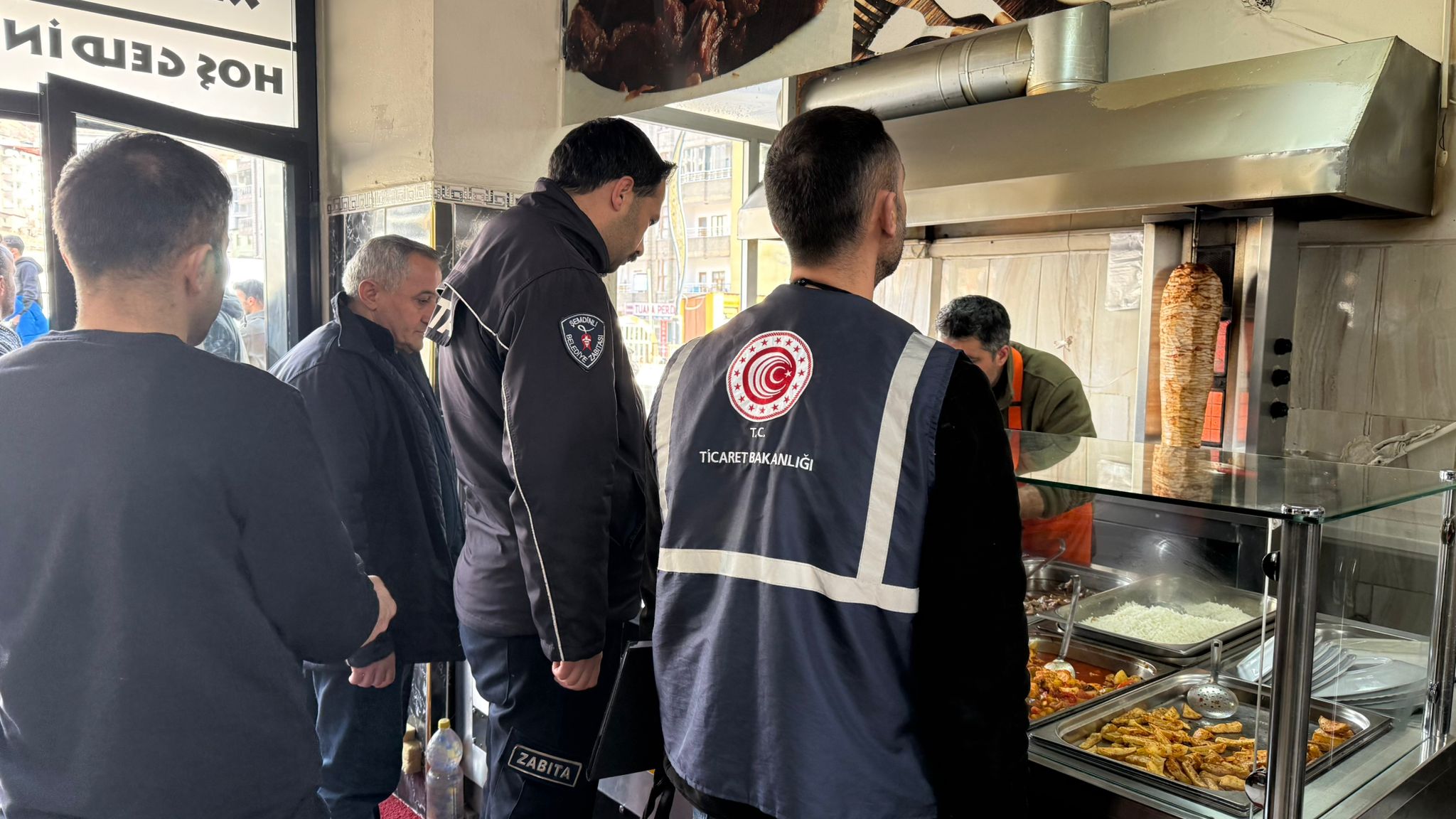 Yılbaşı Öncesi Şemdinli’de Fiyat ve Hijyen Kontrolü