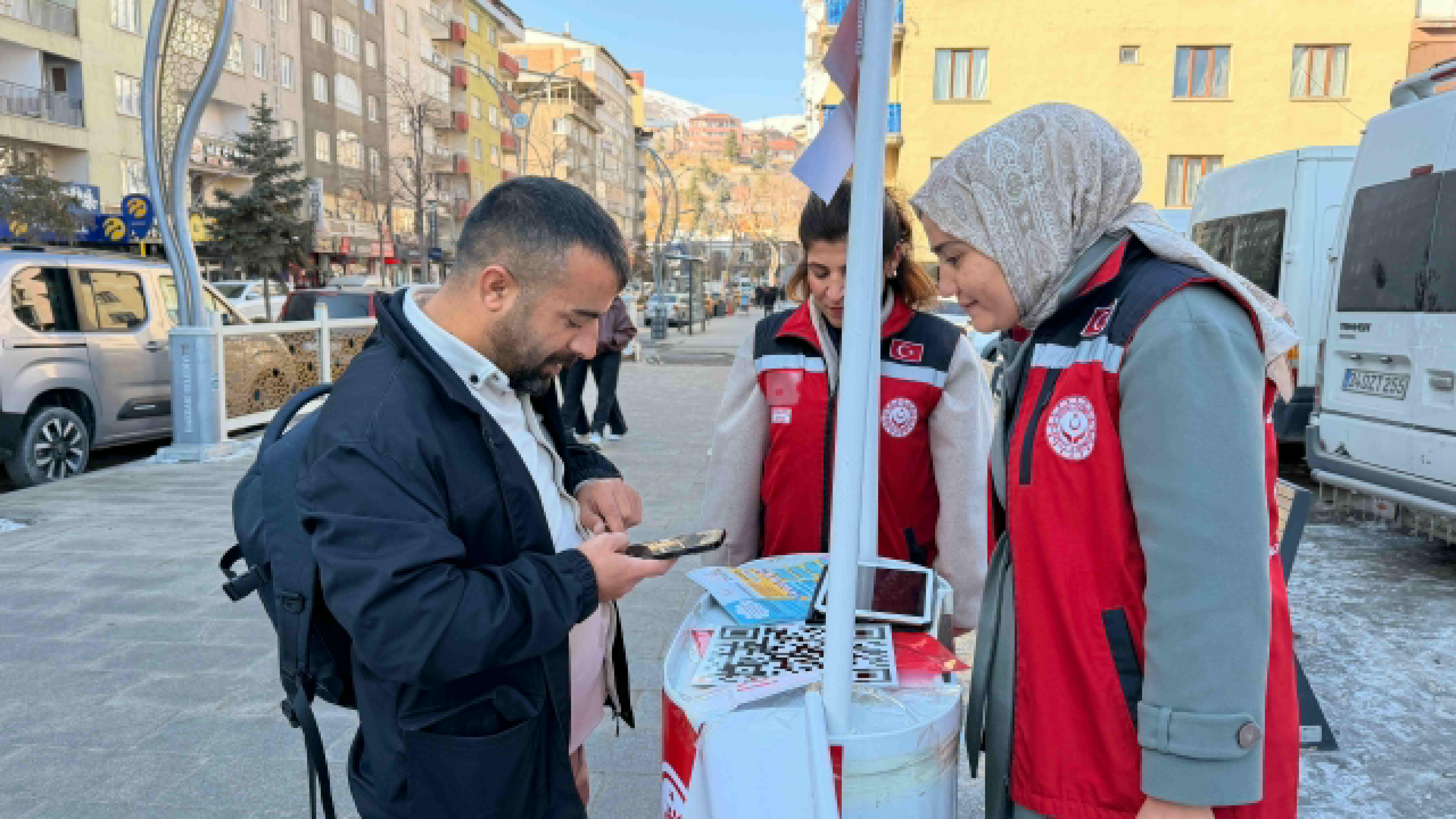Hakkari’de “Dijital Dünyada Çocuk Hakları Sözleşmesi” Tanıtıldı
