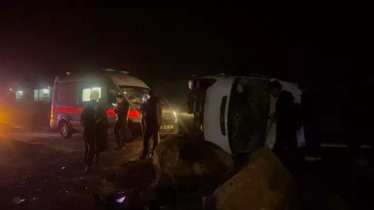 Sahipsiz köpek, kazaya neden oldu: 16 inşaat işçisi yaralandı