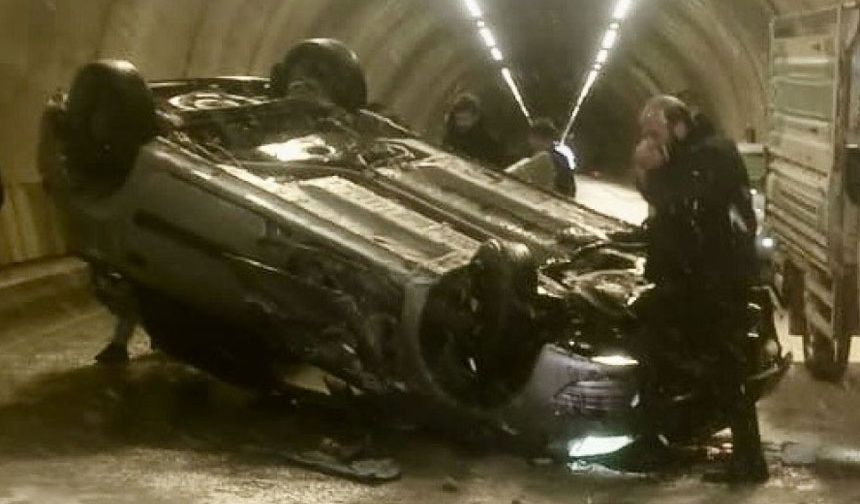 Hakkari'de trafik kazası : 4 yaralı