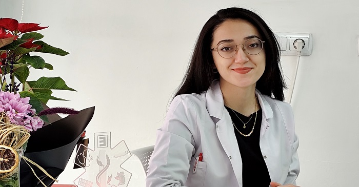 Eczacı Nisanur Çiftçi'den Yeni Yıl Mesajı