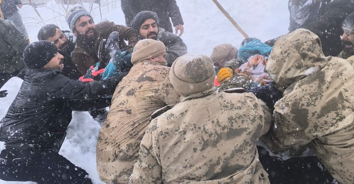 Van'daki Çığdan Acı Haber: Yaralı Kadın Hayatını Kaybetti