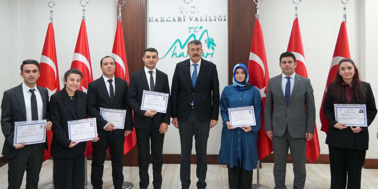 Vali Ali Çelik’ten HEGEP’te Görev Alan Eğitimcilere Takdir
