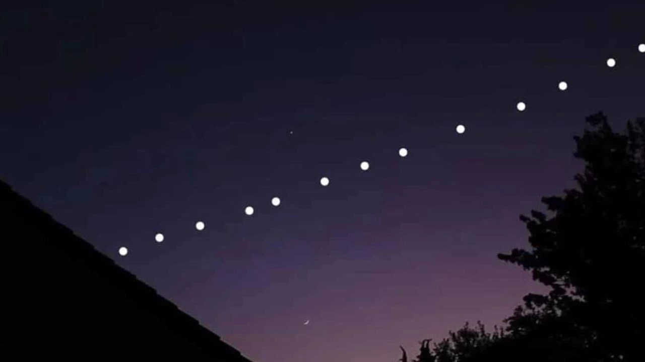 Tek Sıra Halinde İlerlediler: Starlink Uyduları Hakkâri’de Görüldü