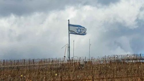 İsrail ordusu, Suriye topaklarına girip bayrak çekti