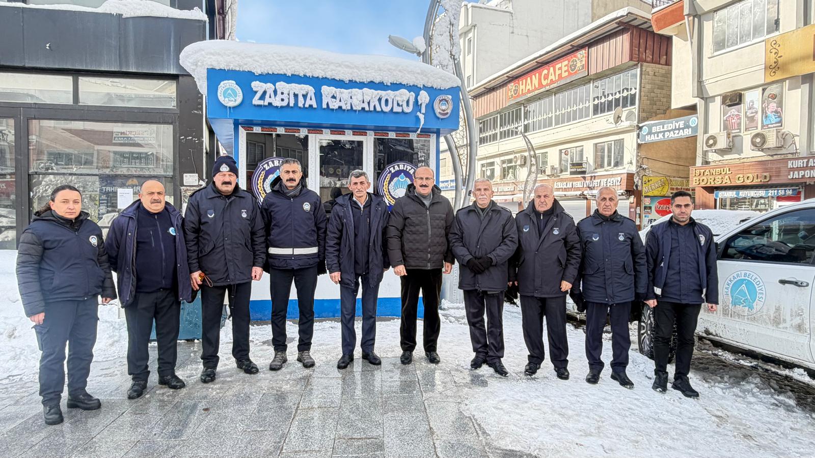 Hakkari Zabıtası Kar Alarmında: Tüm İzinler Kaldırıldı