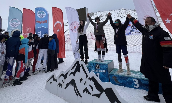 Hakkâri Kış Sporlarında Yükseliyor: Çiftçi’den Gururlandıran Sonuç