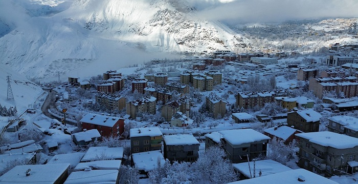Hakkâri’de 6 Yerleşim Yeri Ulaşıma Kapandı