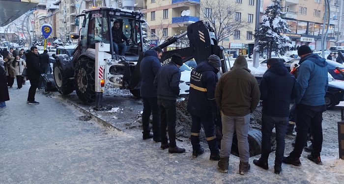 Hakkari’de Yer Altı Enerji Hatlarında Patlamalar: 6 Noktada Elektrik Kesintisi
