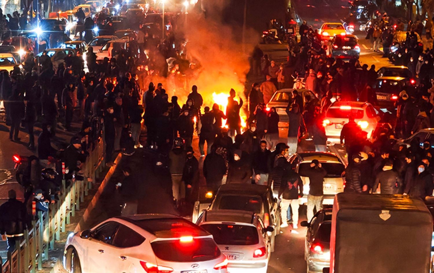 İran’da bilanço ağırlaşıyor:  3 bin ölü, binlerce gözaltı