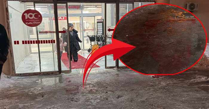 Hakkari Devlet Hastanesi Acil Servisindeki Buz Temizlendi