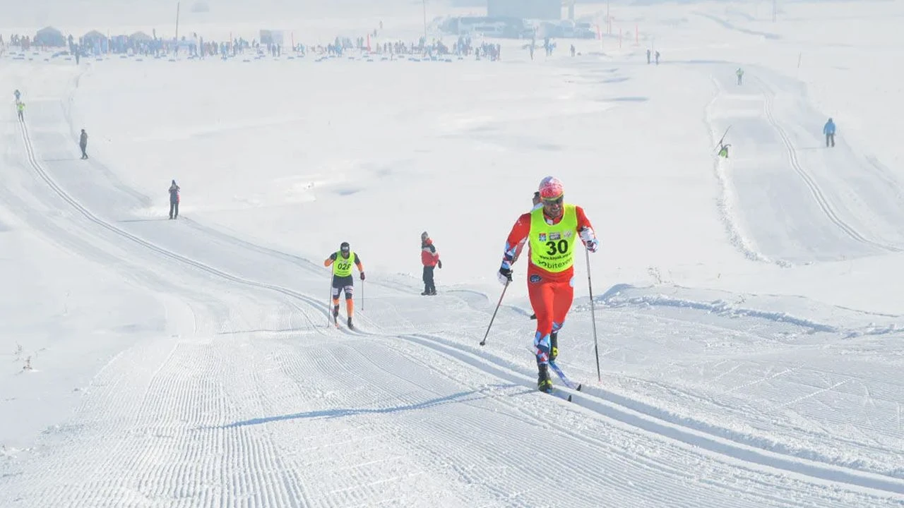 Kayaklı Koşu Sporcuları Yüksekova’da Buluşacak