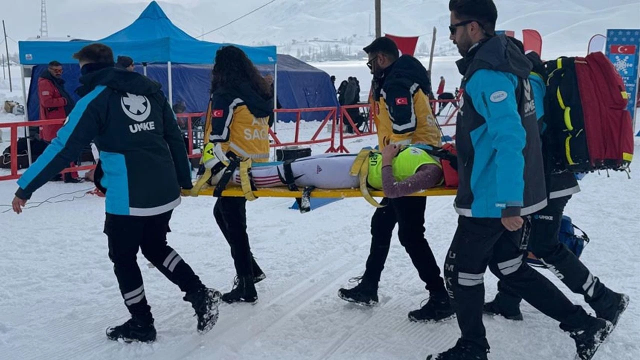 Hakkari Kayaklı Koşu Yarışmasında Kaza: 5 Sporcu Yaralandı