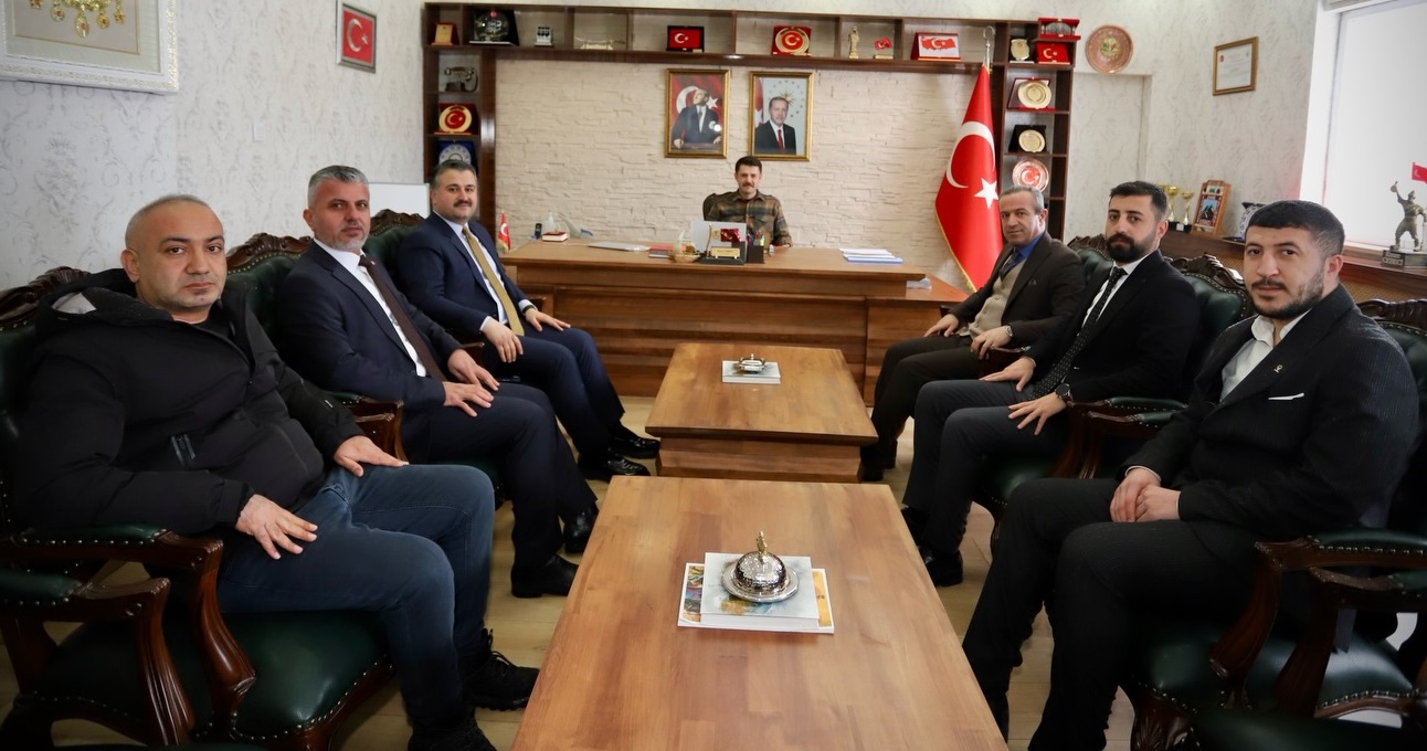 AK Parti Hakkari Teşkilatından Çukurca’da Kaymakamlık Ziyareti