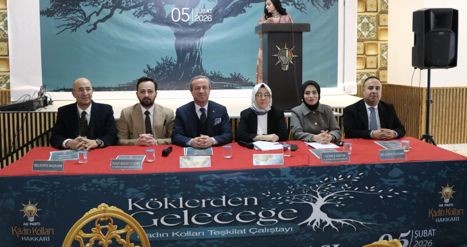 Hakkari’de “Köklerden Geleceğe” kadın çalıştayı