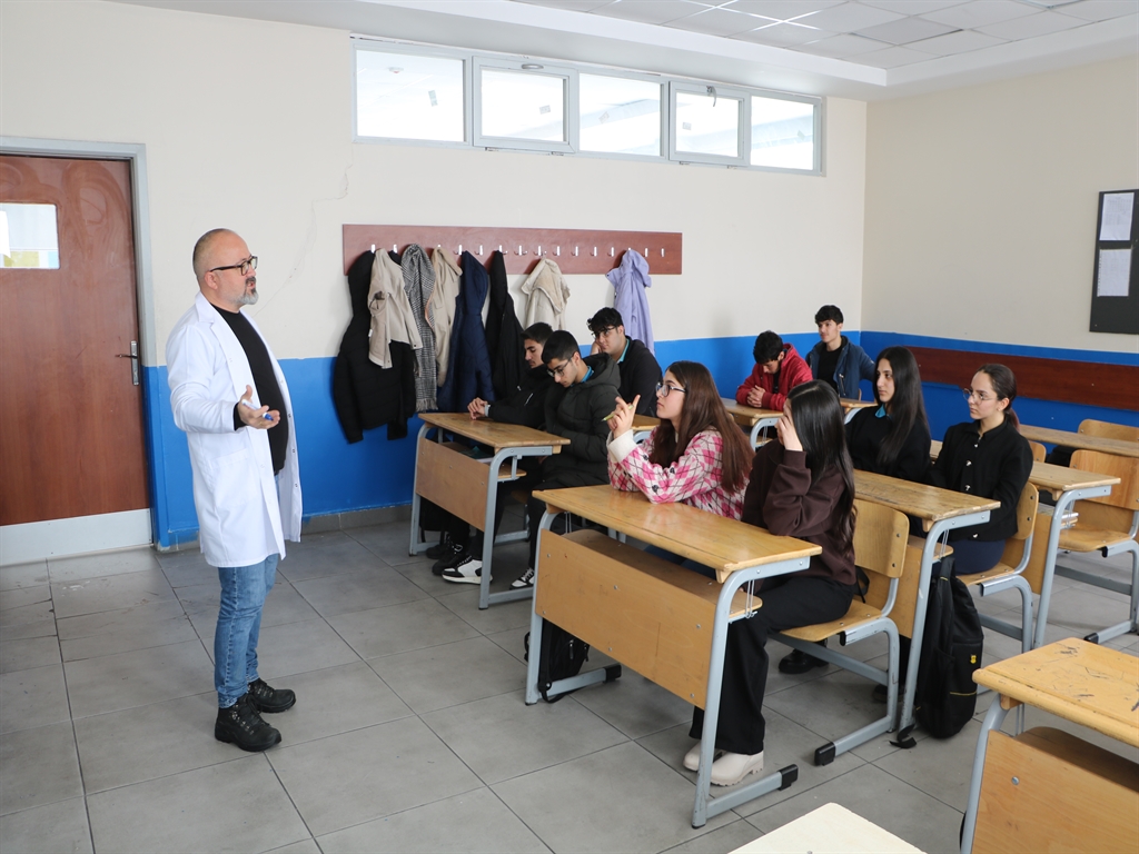 26 yıl sonra ilk görev yeri Hakkari'ye geri döndü