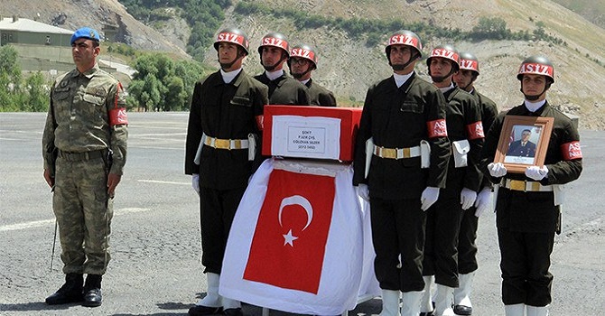 Çukurca'da patama: 1 asker şehit oldu