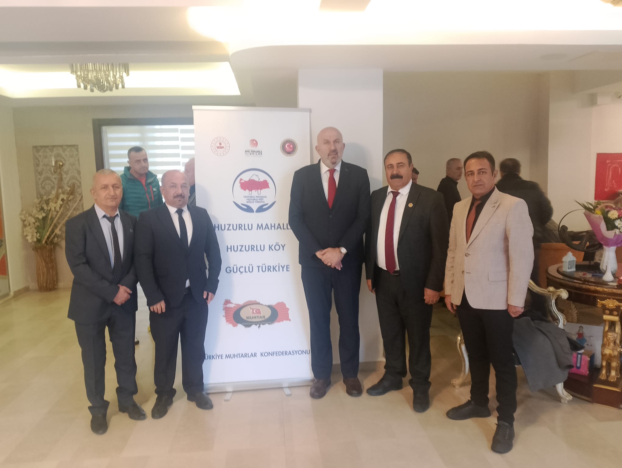 Hakkâri Muhtarları Hatay’daki Panele Katıldı