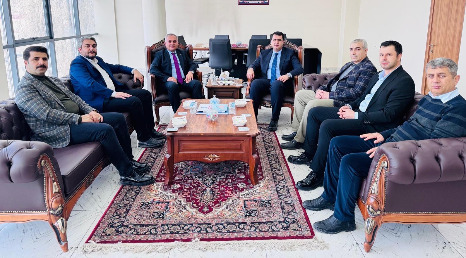 Başkan Şakar’dan Yüksekova’daki STK’lara Ziyaret