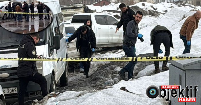 Hakkari'de cadde ortasında kafasına sıktı iddiası!