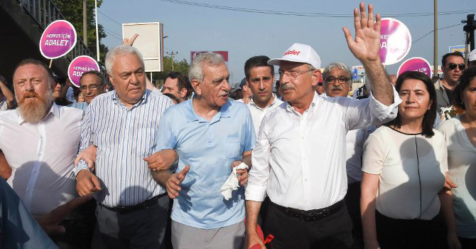 HDP'den 'Adalet yürüyüşçülerine' destek!
