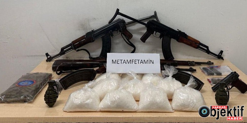 Çukurca'da Uyuşturucu Operasyonunda Cephanelik Çıktı