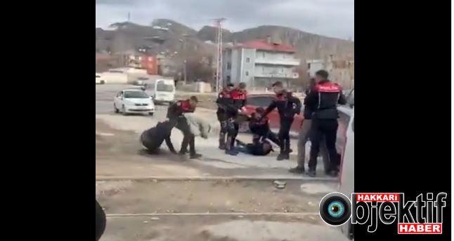 Kontrol noktasında Hakkarili Aileye darp!