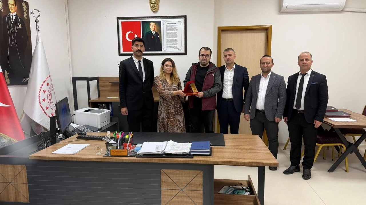 Dr. Ali Nail Kaya Hakkâri’ye Veda Etti