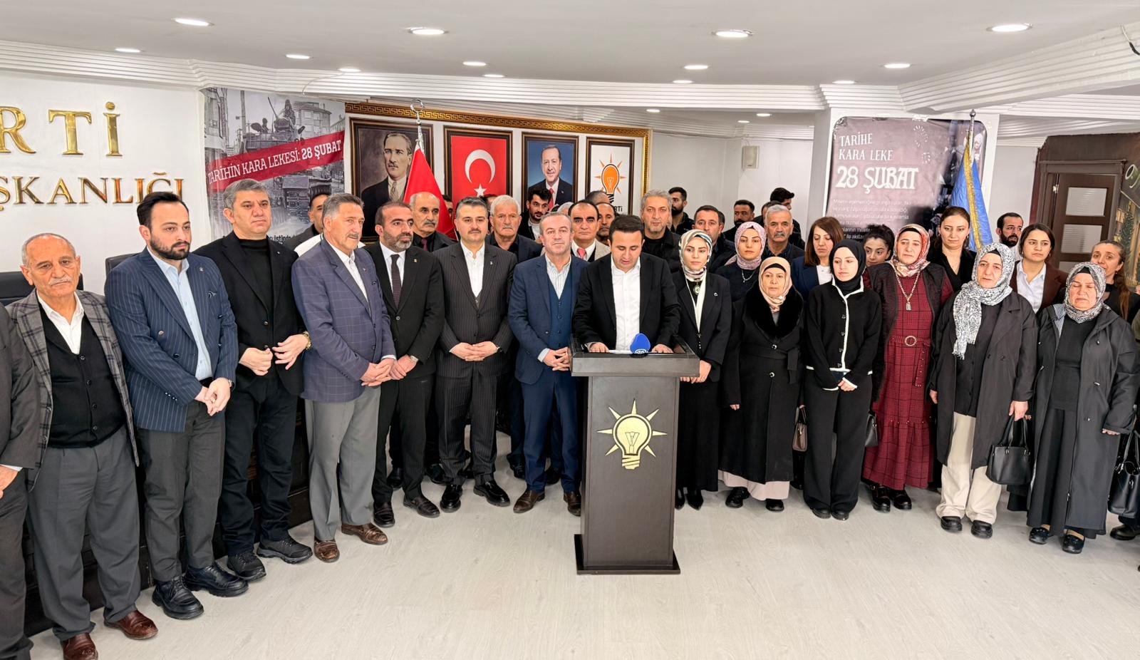 AK Parti Hakkâri İl Başkanlığı: 28 Şubat Bir Darbedir