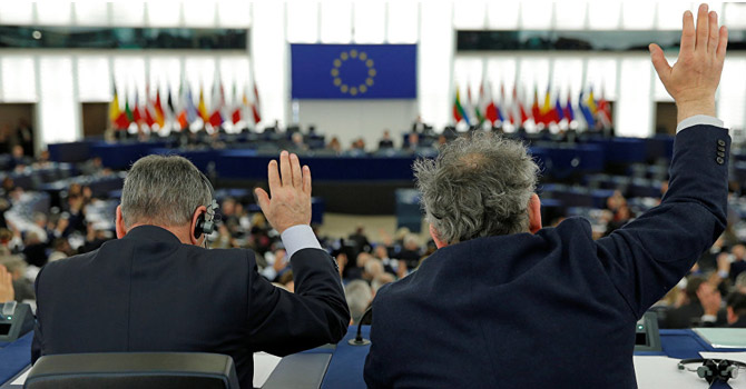 AP: Türkiye’yi askıya alın