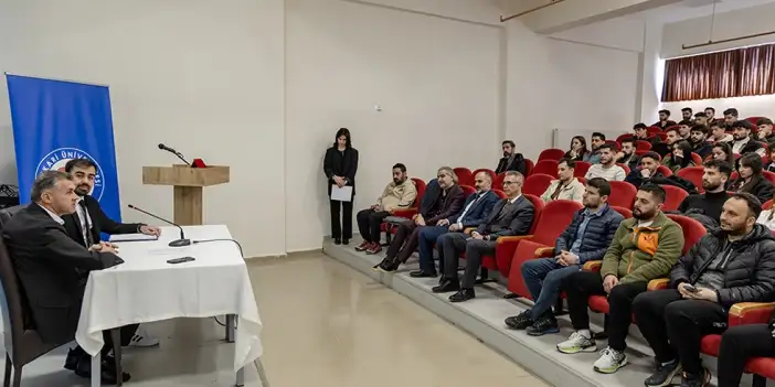 Gençlik ve Spor İl Müdürü Yıldırım, Üniversite Öğrencileriyle Buluştu