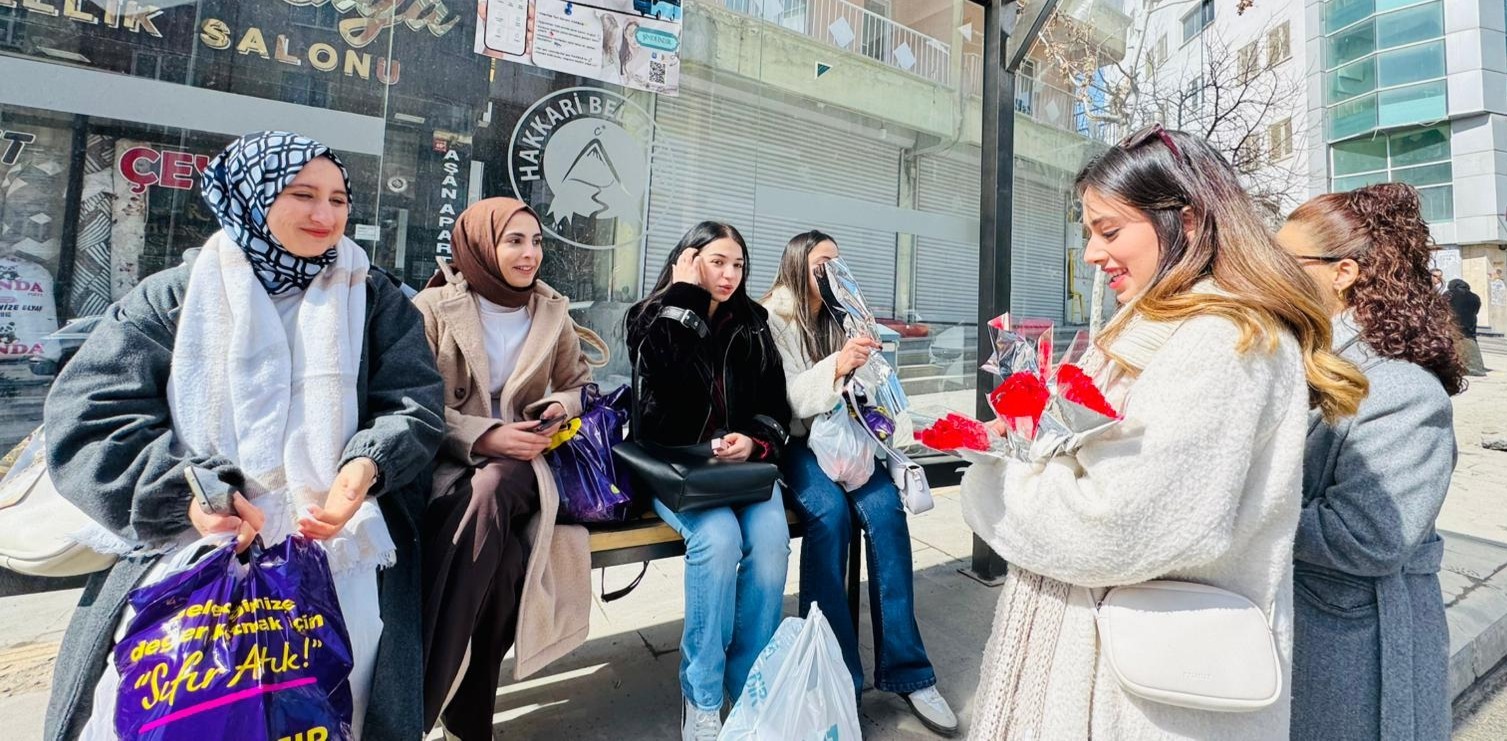 RoSSA Pilates’ten Hakkari’de 8 Mart Etkinliği