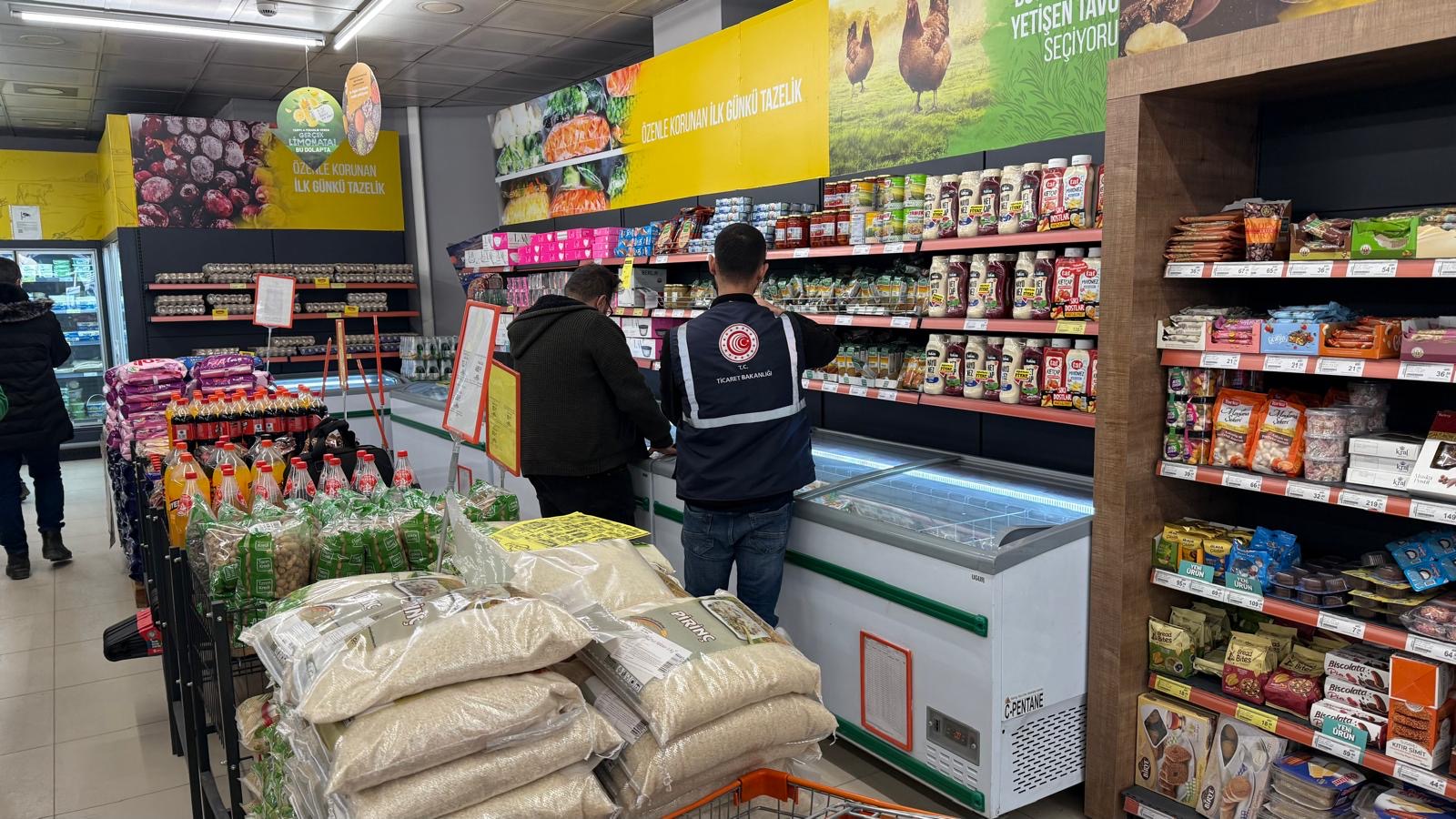 Hakkari’de bayram öncesi işletmeler denetlendi