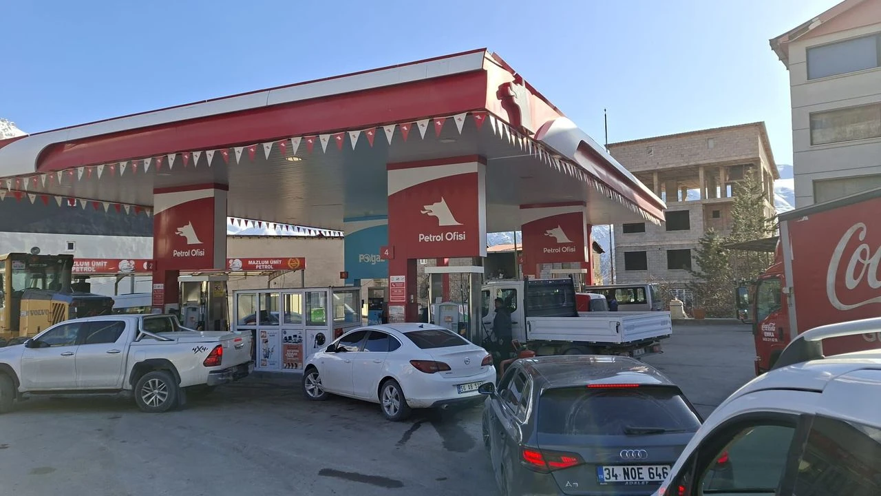 Hakkari'de yakıt Fiyatları Gece Yarısı Değişecek