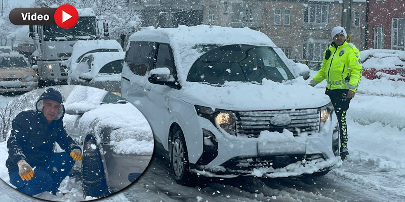 Hakkari’de Kar Hayatı Felç Etti