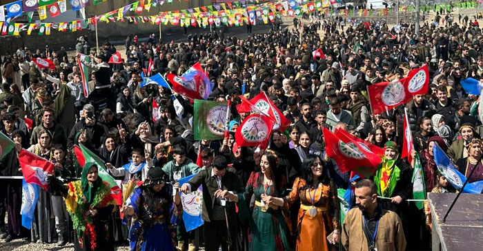 Yüksekova’da Newroz Alanı Doldu Taştı