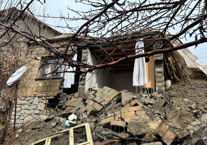 Hakkâri’de Yağış Felaketi: Bir Ev Yıkıldı