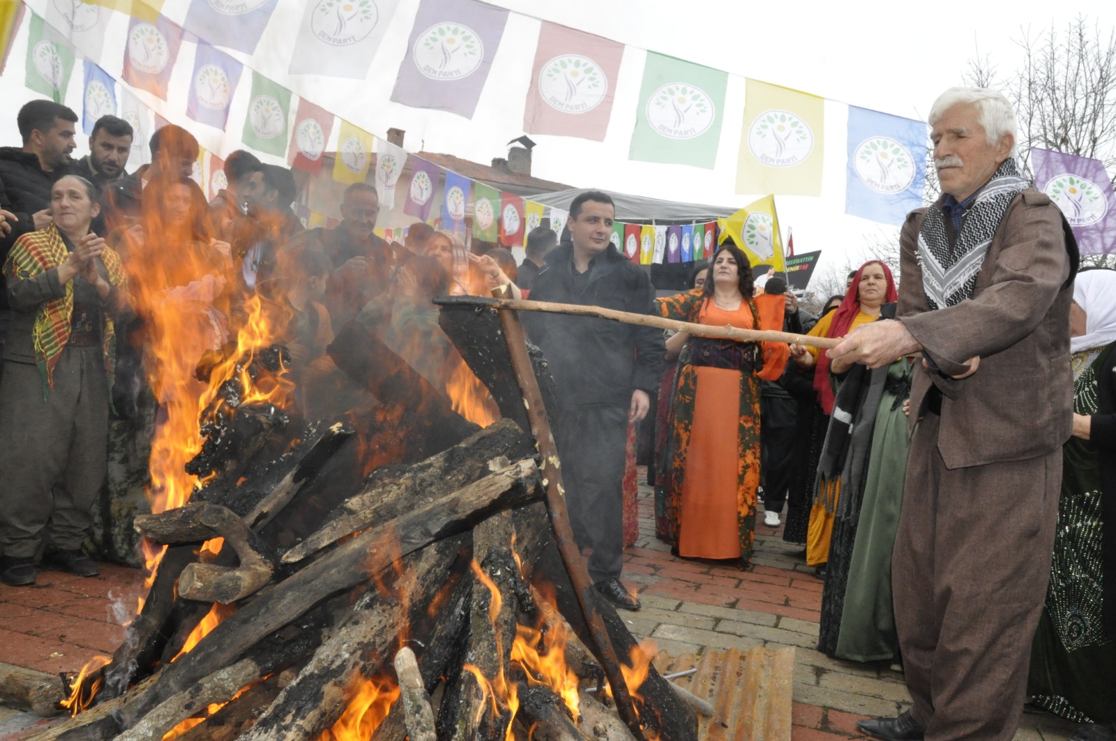 Çukurca’da Newroz Kutlandı