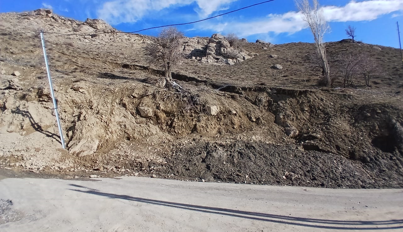 Hakkari’de Heyelan Alarmı: Köylüler Tedirgin